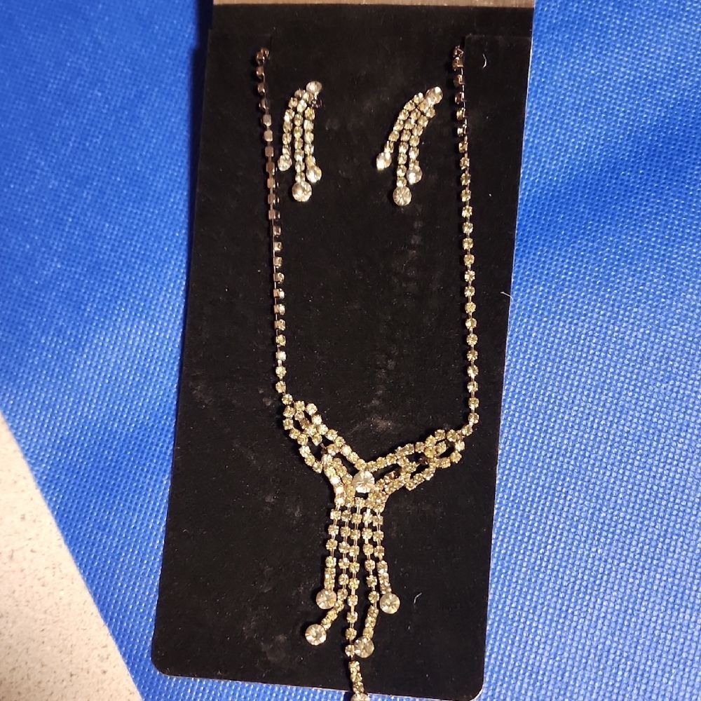Elegant Sophia Collection Rhinestone Jewelry Set, Measures 14 Inches